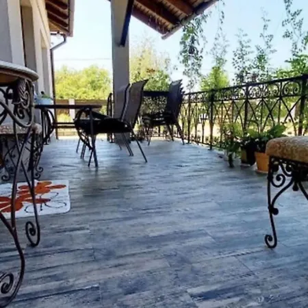 Villa вишнева